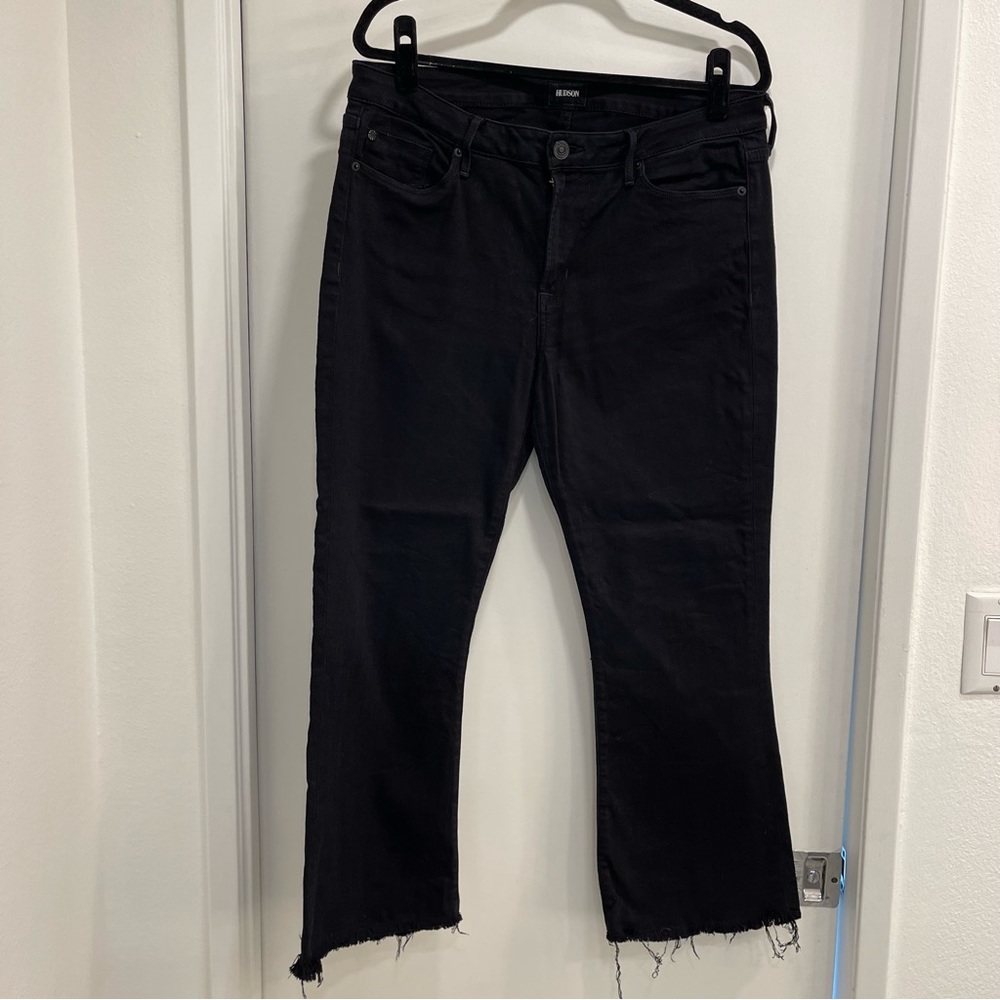 Hudson Mia 5 pocket midrise crop flare raw hem jeans. Size 31